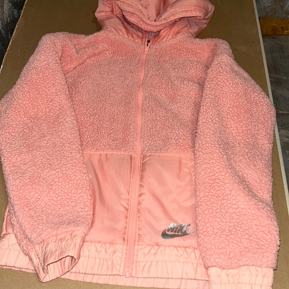 Women’s Nike fleece zip-up jacket w/ water resistant hood